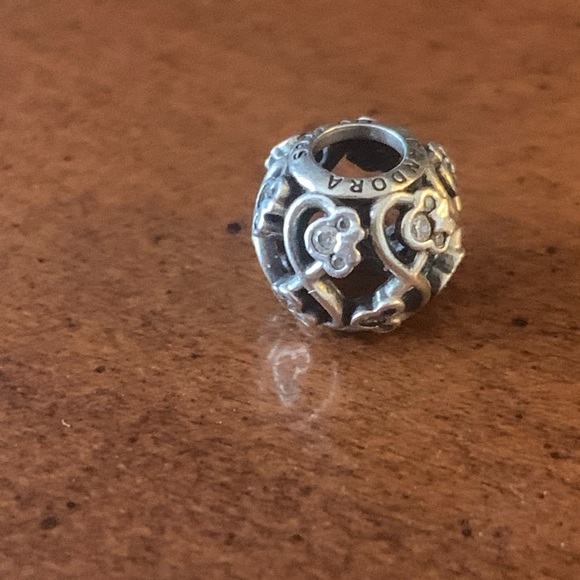 Pandora Disney Charm - Picture 3 of 8